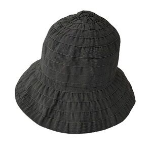 Betmar New York Bucket Hat Black & White